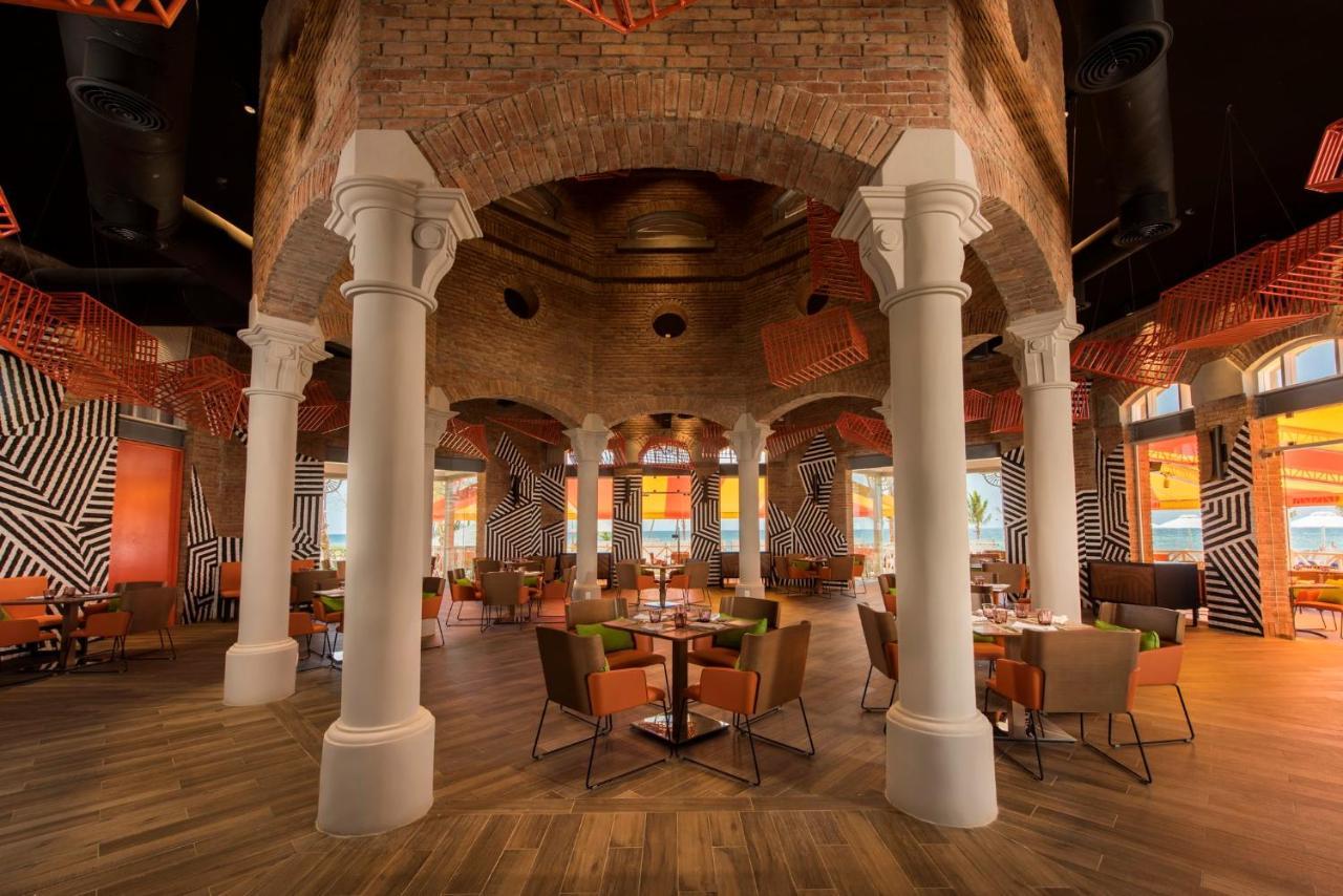Nickelodeon Hotels & Resorts Пунта-Кана Екстер'єр фото The interior of the restaurant