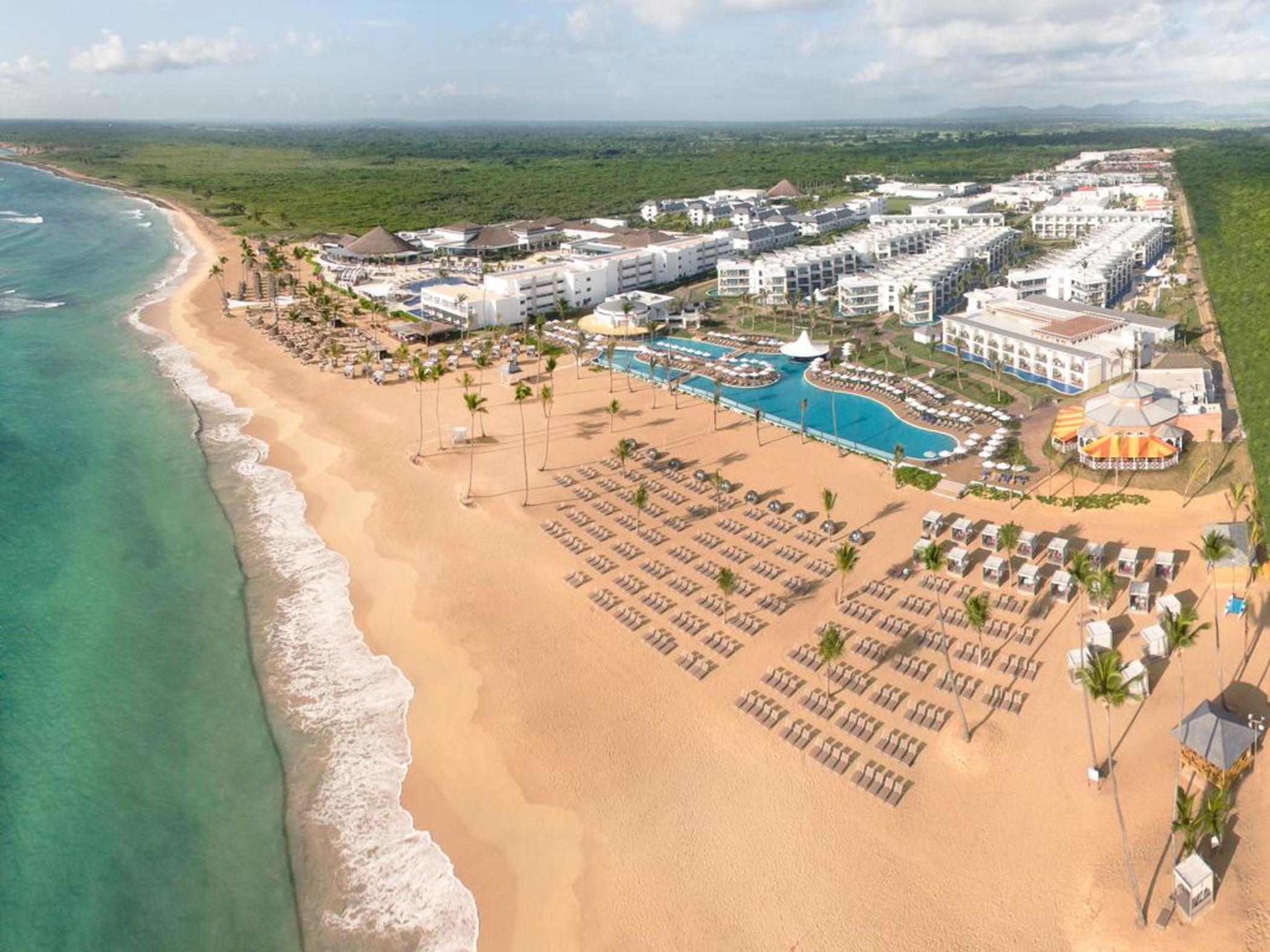 Nickelodeon Hotels & Resorts Пунта-Кана Екстер'єр фото Aerial view of the resort